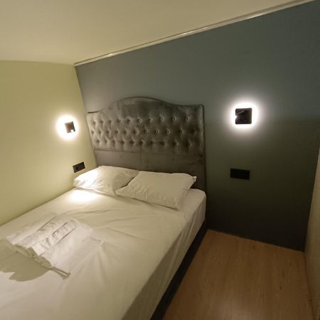 The Loft Lägenhet Pireus Exteriör bild